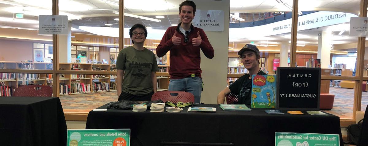 students tabling at a center for sustainability event